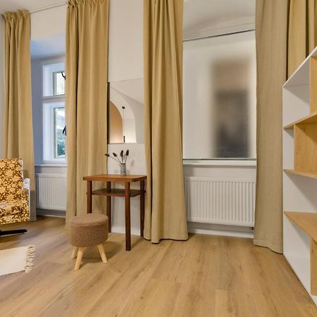 Charming Apt In Centre /W Ac Pressburg Exterior foto