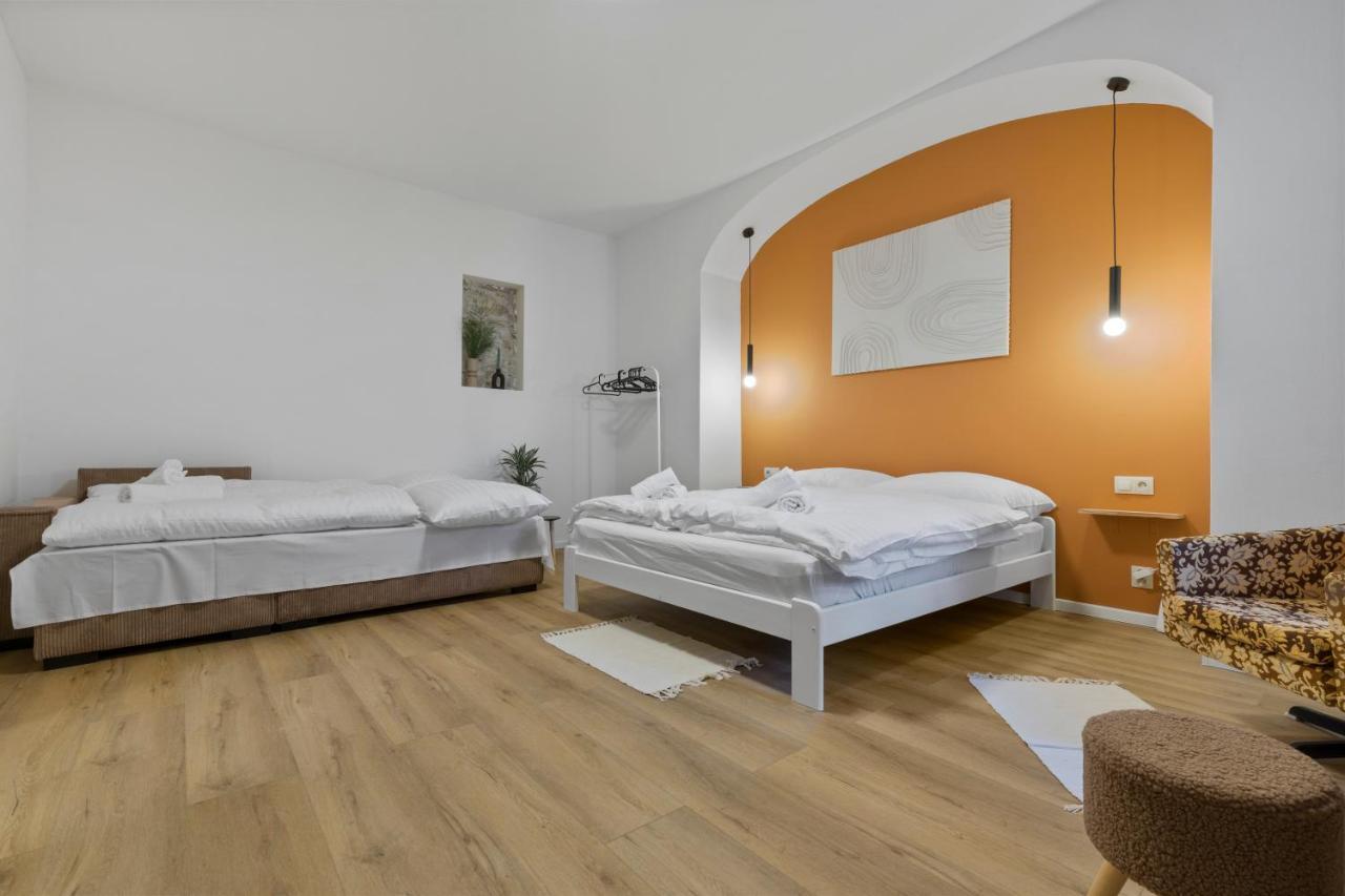 Charming Apt In Centre /W Ac Pressburg Exterior foto