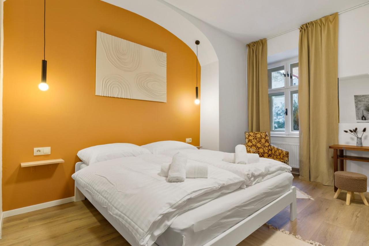 Charming Apt In Centre /W Ac Pressburg Exterior foto